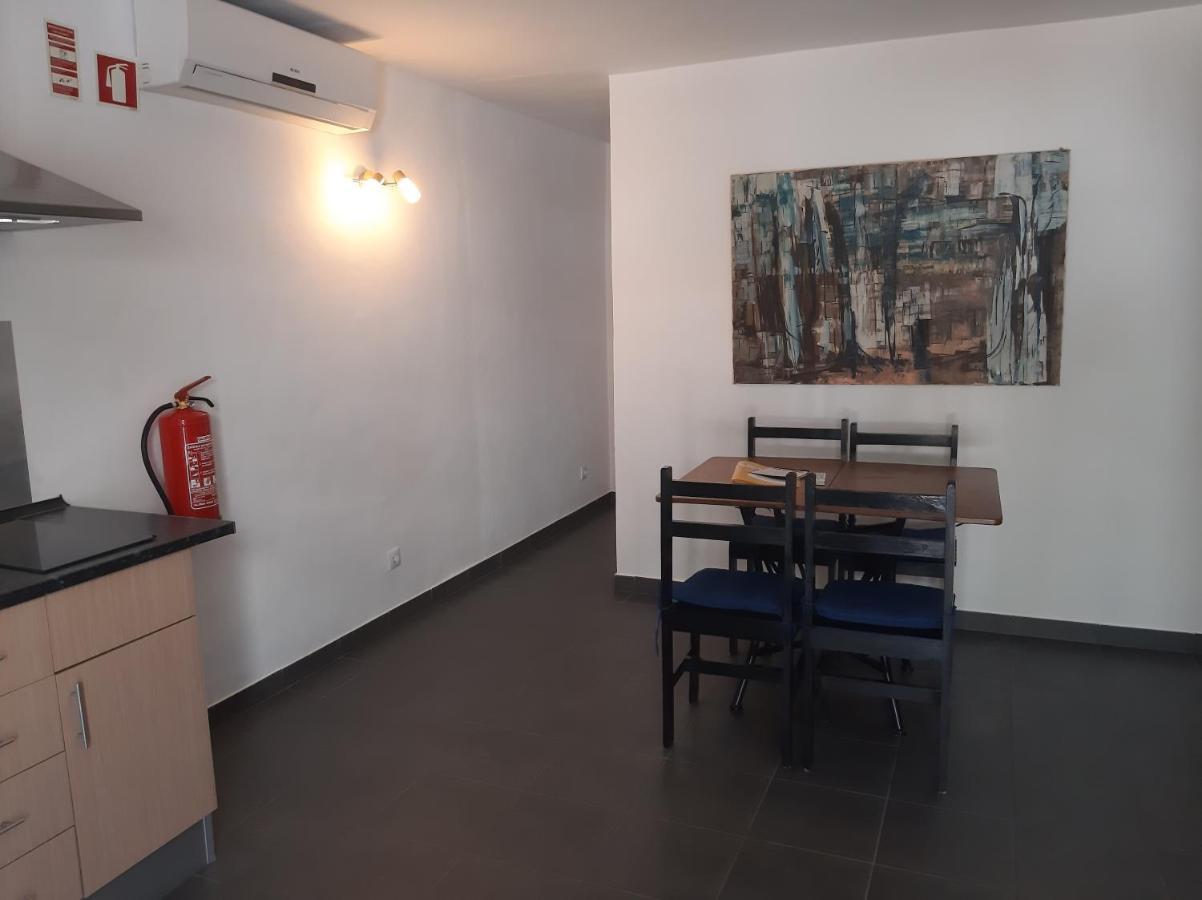 Apartamentos A Cerca Лагуш Екстер'єр фото